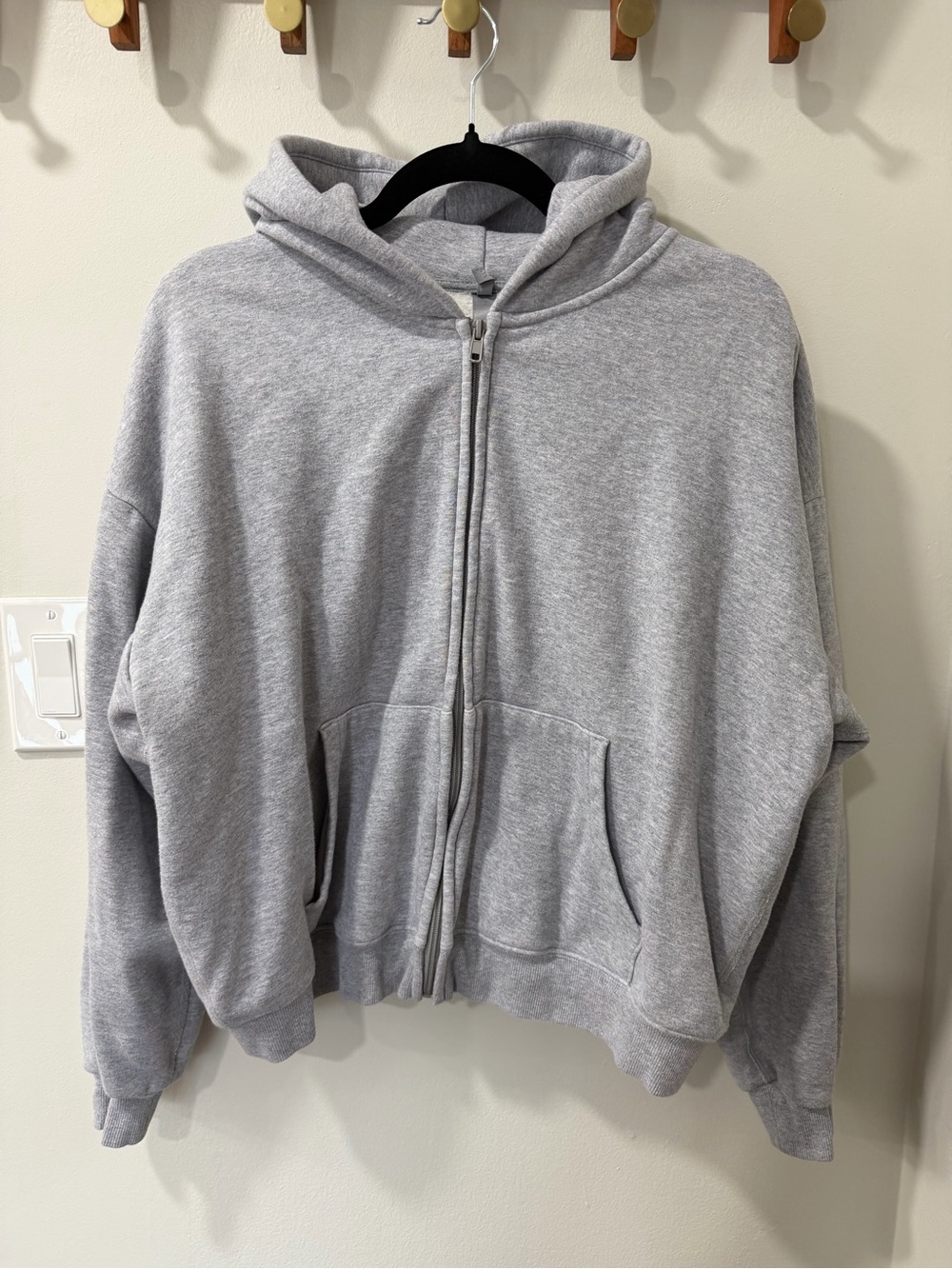 • SKIMS Full Zip Hoodie •